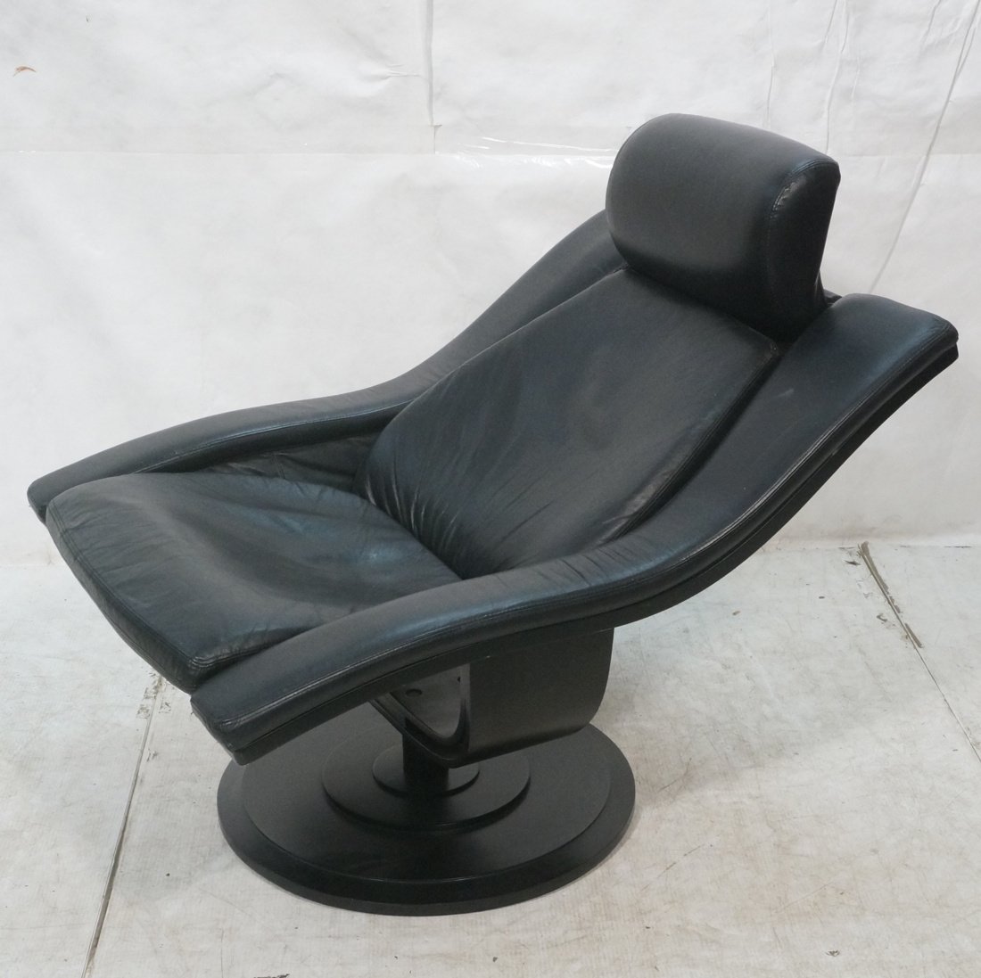 Black Leather “MOVE” Chair by Okamura & Marquards (1 of 8)
