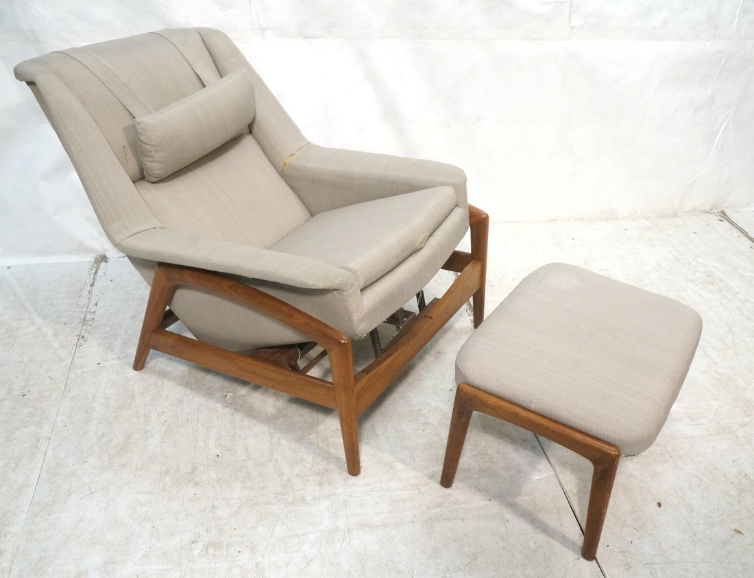 DUX Lounge Chair. Matching stool ottoman. Moderni (1 of 9)