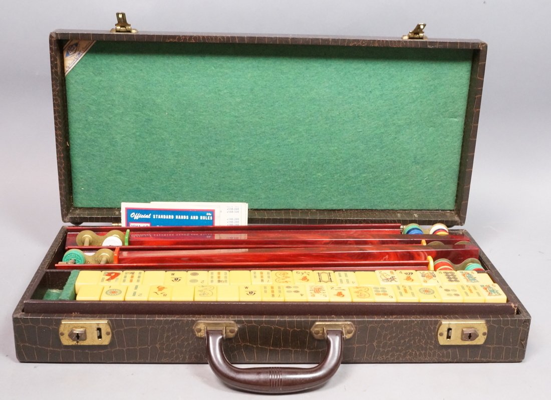 MAH JONG Set. Cased. Bakelite. Rule Books.: MAH JONG Set. Cased. Bakelite. Rule Books. -- Dimensions: H: 3.5 inches: W: 19.5 inches: D: 10 inches --- US Shipping charge: $50