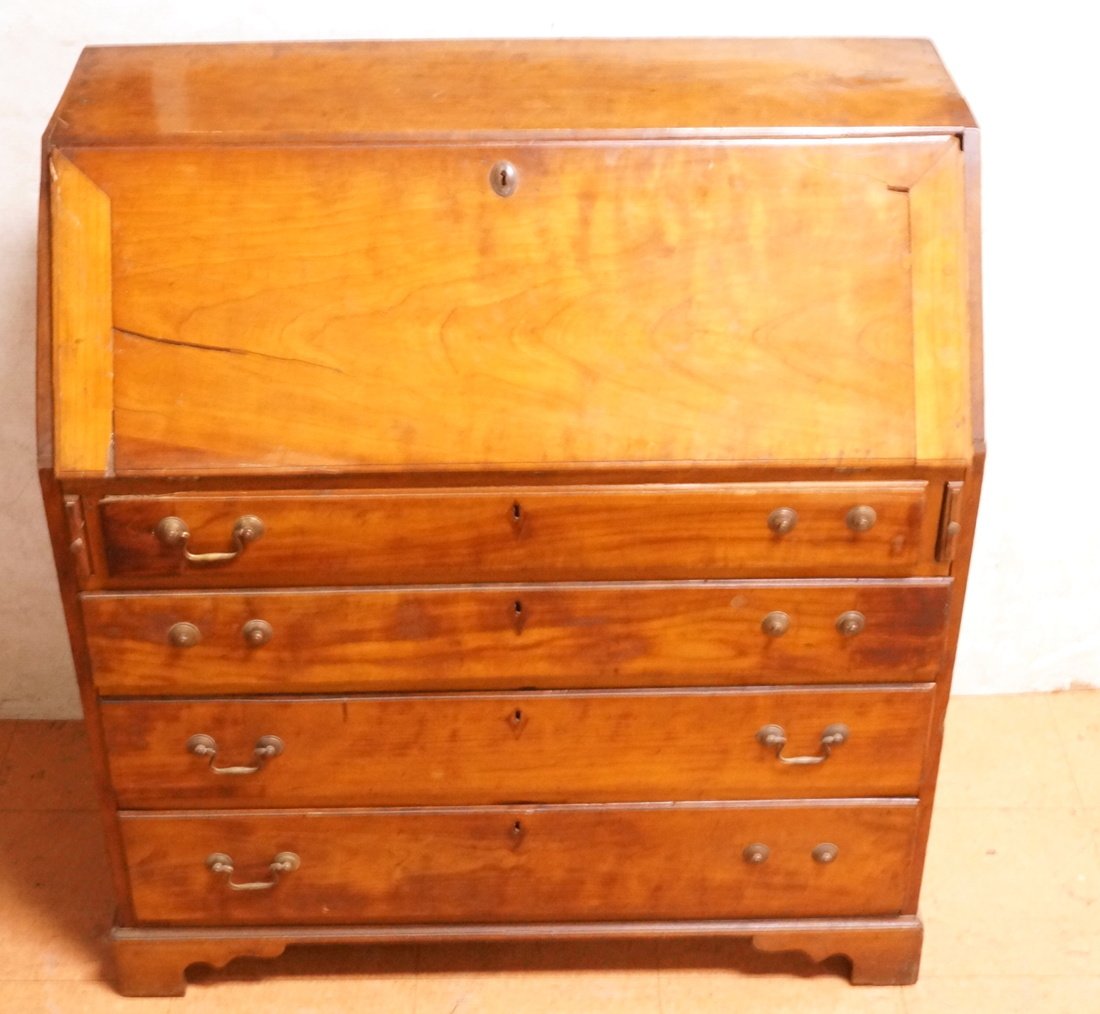Antique Chippendale style Slant front desk. (1 of 10)