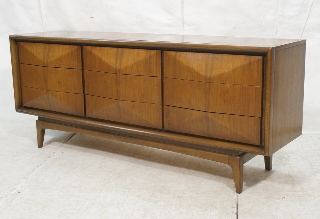 United Diamond Front Low Chest Dresser. Six drawe (1 of 9)
