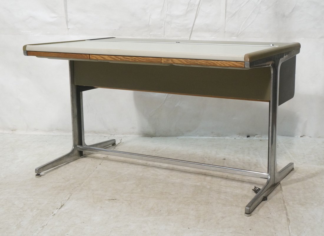 Herman Miller Desk. Small drawers under top. Alum (1 of 7)