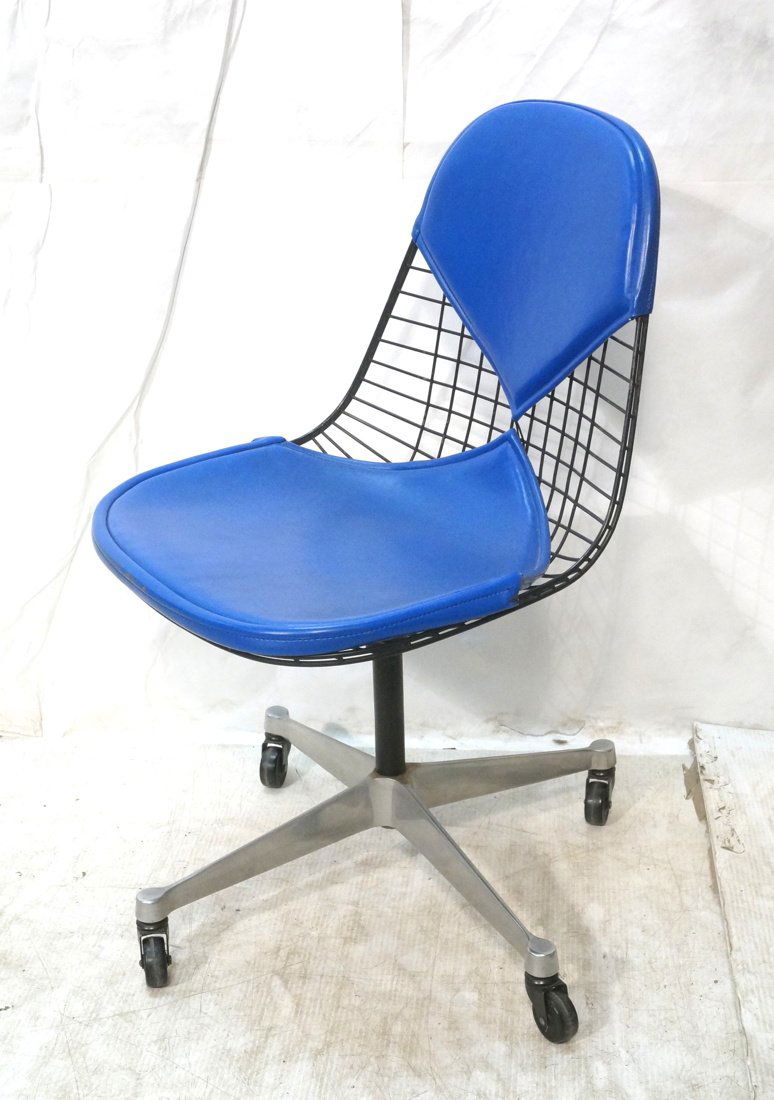CHARLES RAY EAMES Office Chair. Grid metal design (1 of 8)