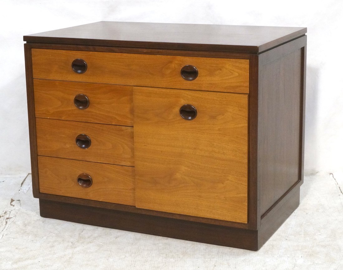 DUNBAR Small Cabinet Bachelors Chest. Four drawer (1 of 7)