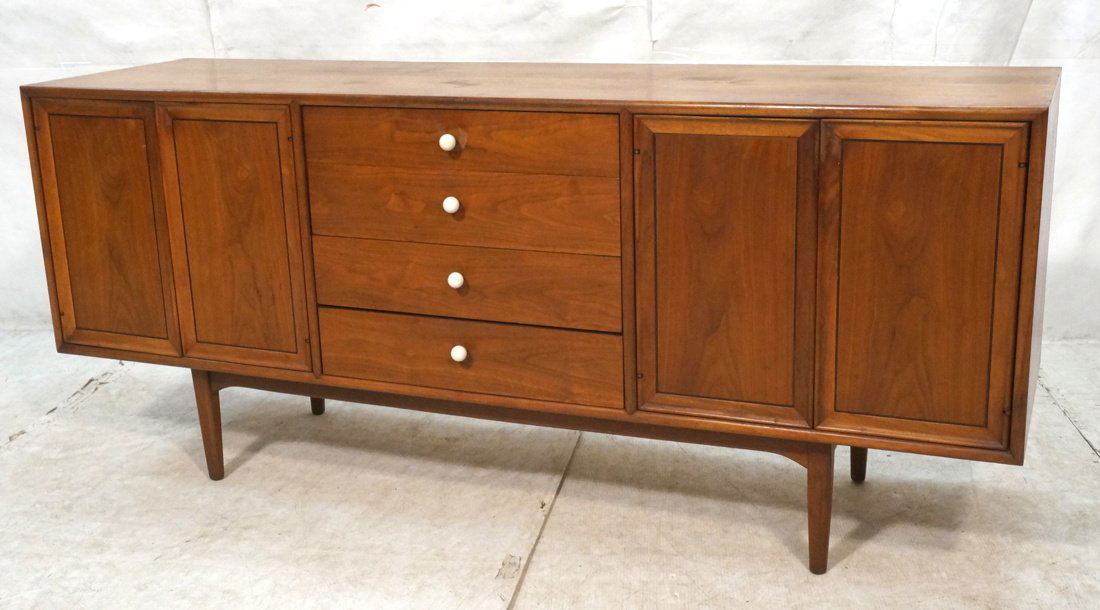 Low American Modern Credenza. 4 Doors. 4 Drawers (1 of 10)
