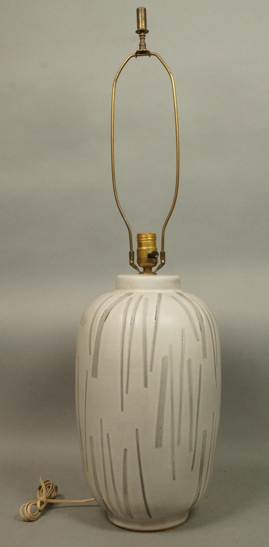 Tall Ceramic Pottery Lamp. Vertical Line details. (1 of 8)