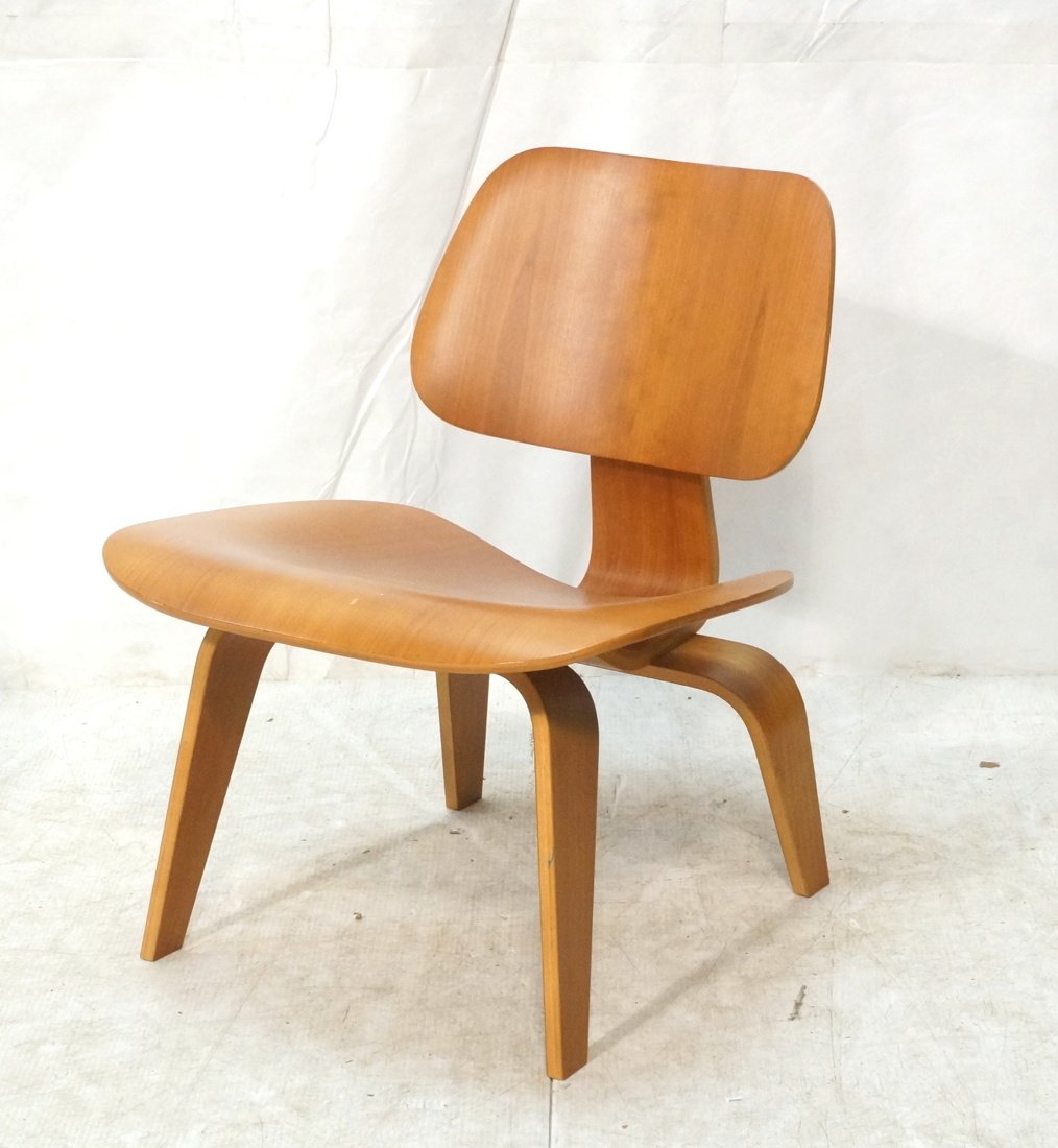 CHARLES EAMES Lounge Chair. LCW. HERMAN  MILLER R (1 of 9)