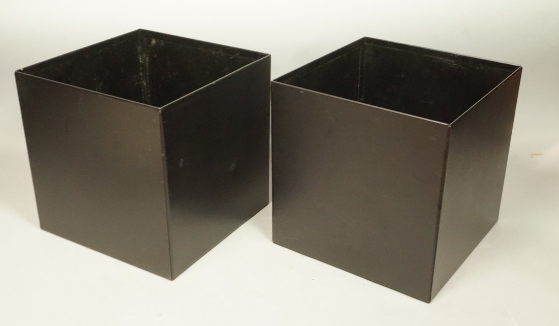 Pr KNOLL & Assoc Black Metal Cube Storage Bins. B (1 of 4)