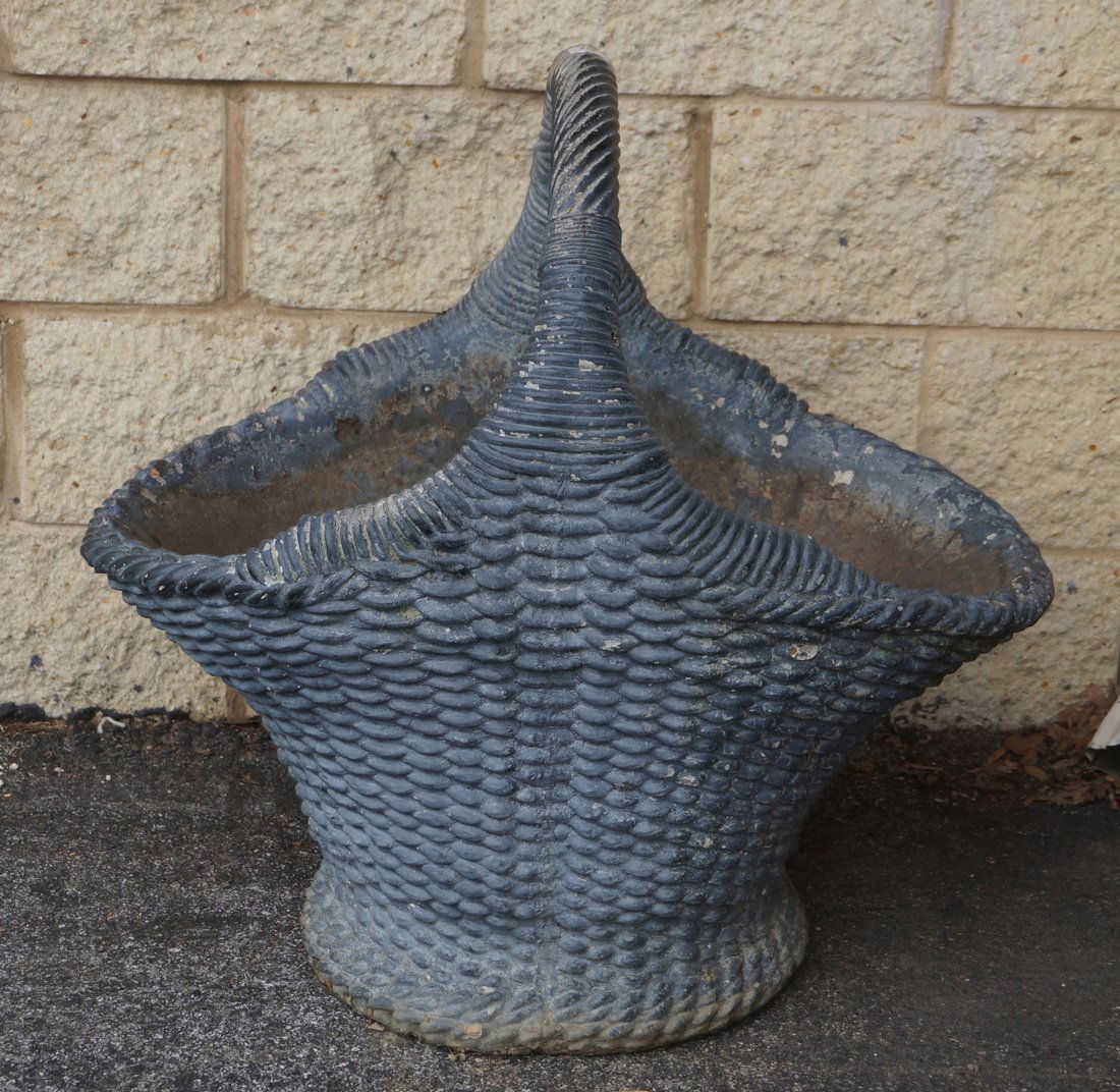 Cement basket garden pot with black finish. (1 of 7)