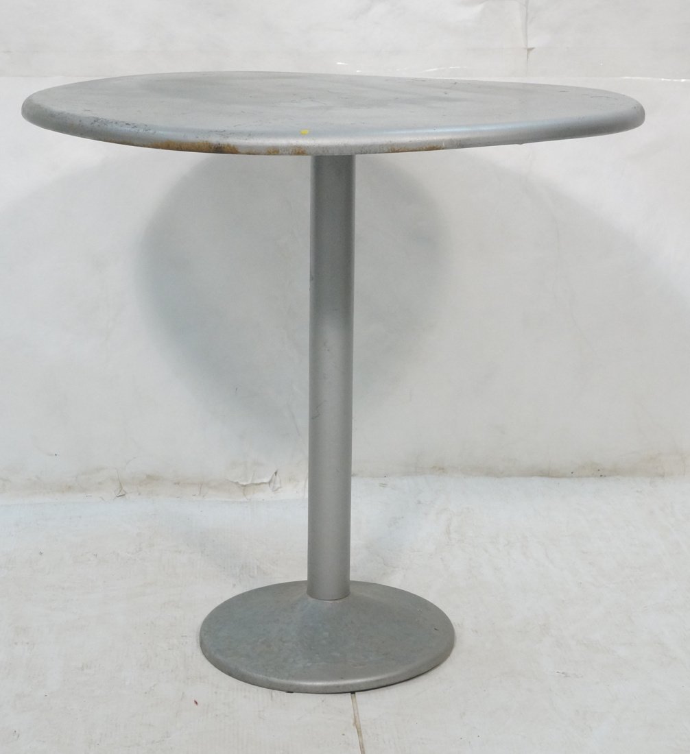 Heavy Metal Round Cafe Table. Metal Tube base. Pa (1 of 9)