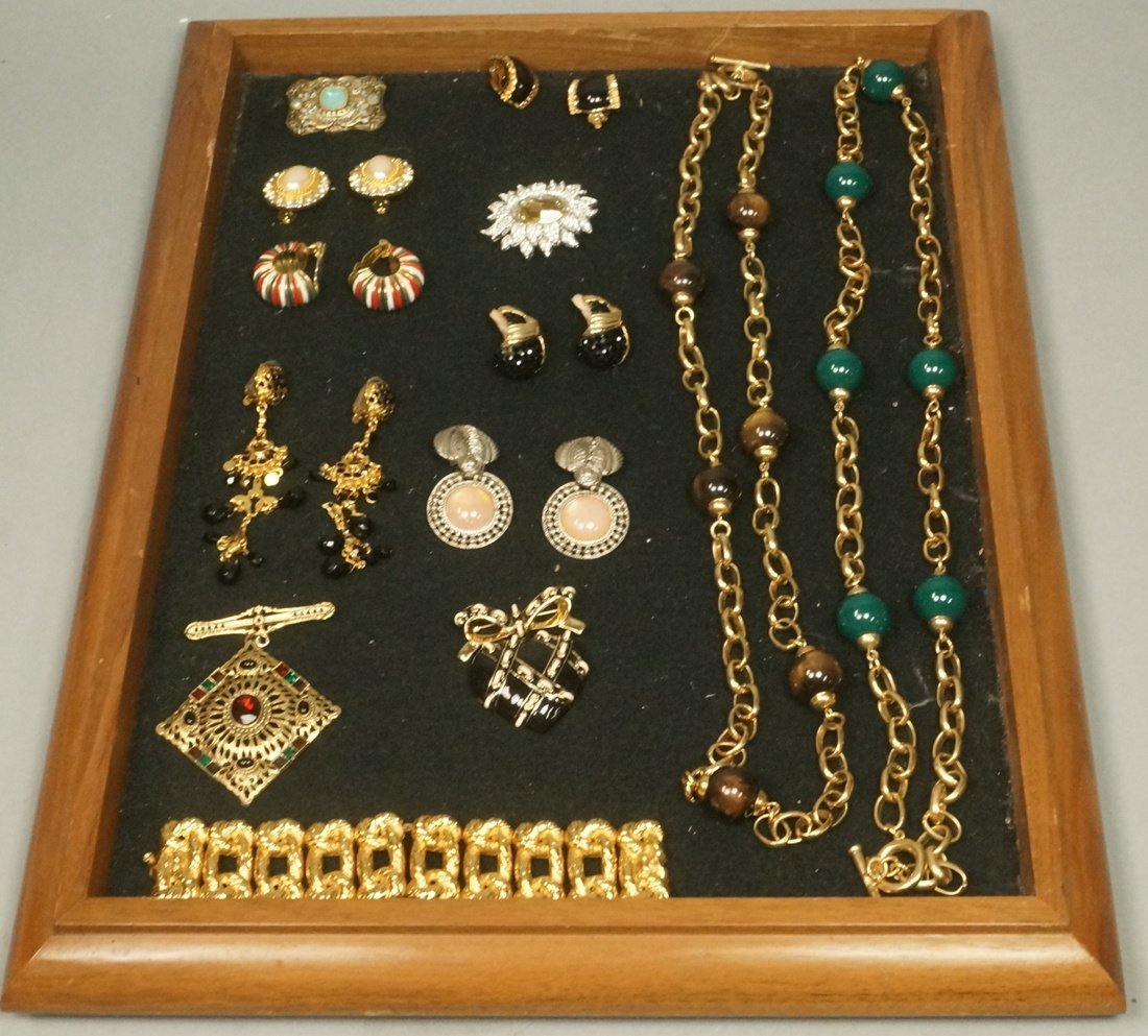 Lot 13pc Signed Costume Jewelry. MAZER. DAUPLAISE: Lot 13pc Signed Costume Jewelry. MAZER. DAUPLAISE. CHRISTIAN DIOR. Two R.B. Gold Tone Chain Link Necklaces with Green or brown bead details. JOSEPH MAZER Tied Rope bracelet. Most signed. -- Dimensions
