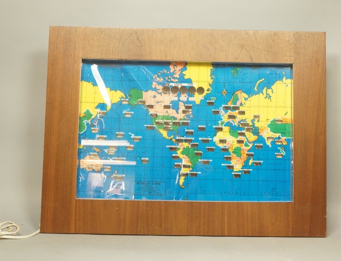 WORLD TIME Wall Clock. 1959. Lights up in Wood Fr (1 of 9)
