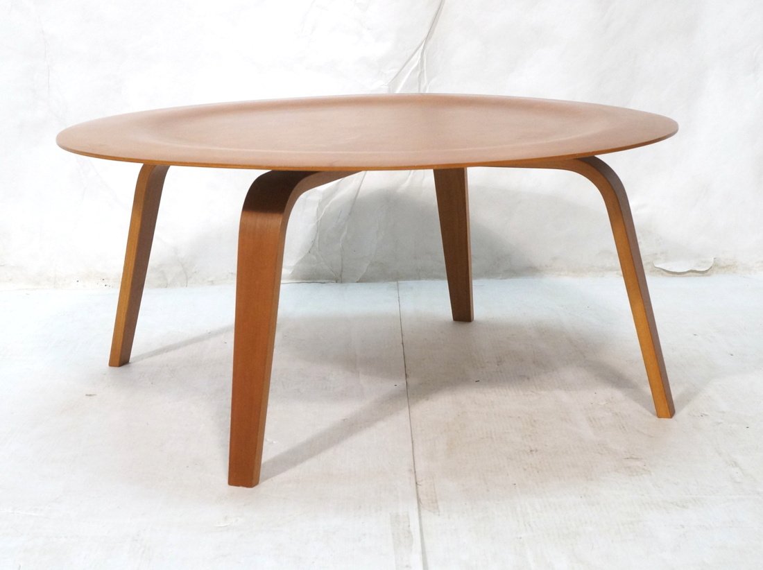 CHARLES EAMES Low Tray Coffee Table. HERMAN  MILL (1 of 6)