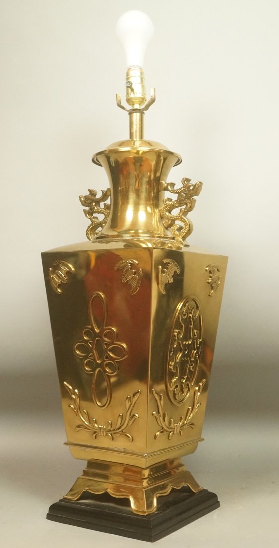 Large Brass Table Lamp. Asian style. Decorator. (1 of 7)