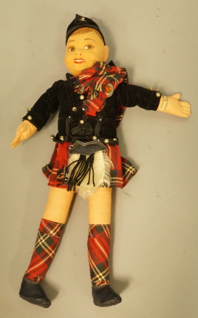 NORAH WELLINGS Scotsman Fabric Doll. Tartan Kilt (1 of 4)