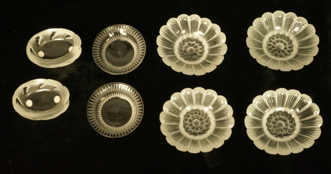 8pc LALIQUE France Crystal Salts. Two sets of 2.: 8pc LALIQUE France Crystal Salts. Two sets of 2. AND Set 4 Daisy CENDRIERS pattern salts. All marked. -- Dimensions: H: 4 inches: W: 3 inches --- US Shipping charge: $50