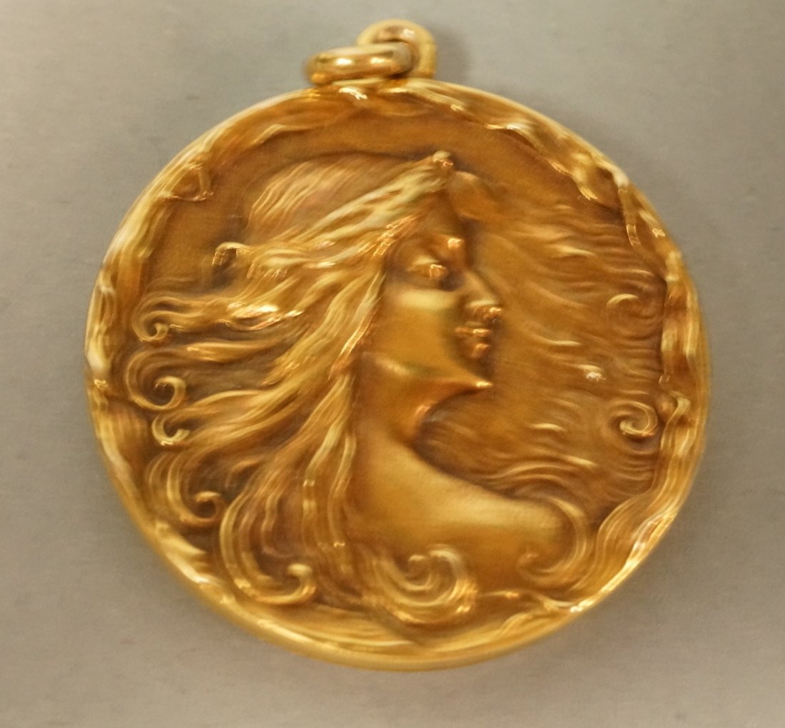 14K YG Gold Art Nouveau stye Locket. Nouveau lady (1 of 6)