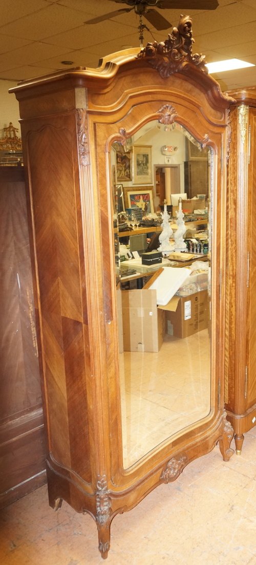 Large Carved Walnut Victorian Armoire. Carved cre (1 of 4)