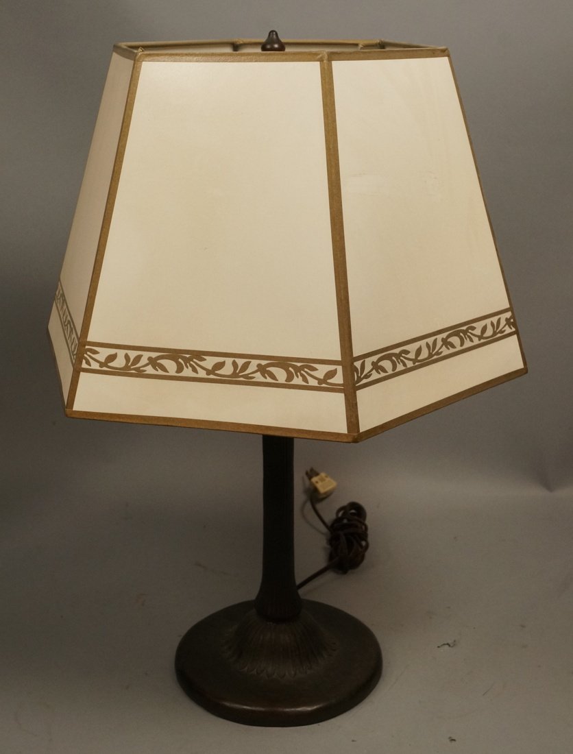 Heavy HANDEL Table Lamp. Lotus design base. Marke (1 of 7)