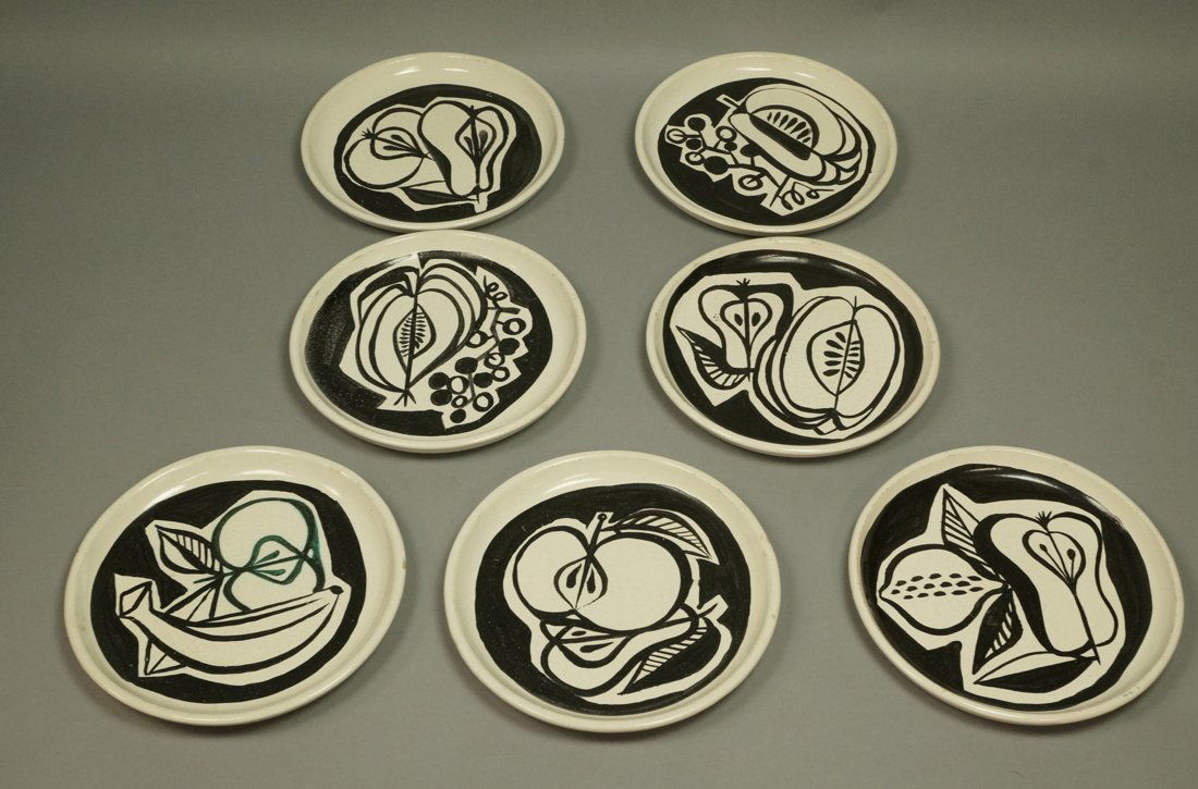 Set 7 ROGER CAPRON Vallauris Small Dishes. Cream (1 of 10)