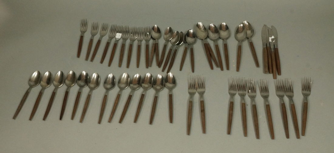 EKCO 47pc Set Modernist ETERNA Flatware. Service (1 of 9)