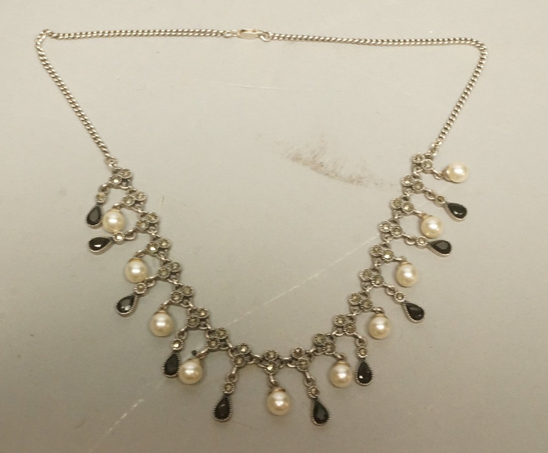 Sterling Marcasite, Onyx & Pearl Necklace. Marcas: Sterling Marcasite, Onyx & Pearl Necklace. Marcasite necklace with pearl and faceted onyx drops details. -- Dimensions: : L: 17.75 inches --- US Shipping charge: $10