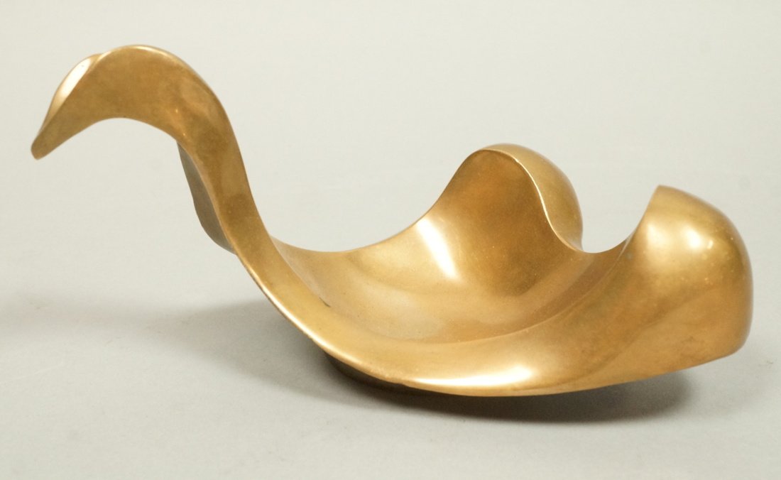 KEISA Bronze MODERNIST BIRD DOVE DISH. CAST BRONZ: KEISA Bronze MODERNIST BIRD DOVE DISH. CAST BRONZE MINIMALIST BIRD. SIGNED. 4/500. -- Dimensions: H: 4 inches: W: 7.5 inches: D: 5 inches --- US Shipping charge: $35