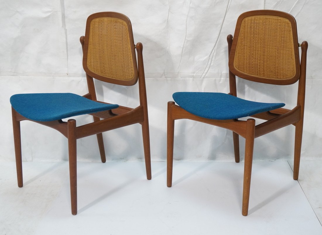 Pr ARNE VODDER Woven Back Side Dining Chairs. Dan: Pr ARNE VODDER Woven Back Side Dining Chairs. Danish Modern teak chairs. Adjustable woven back. By FRANCE & DAVERKOSEN. Blue upholstered seats. FD Metal tag.-- Dimensions: H: 34.25 inches: W: 19.75 in