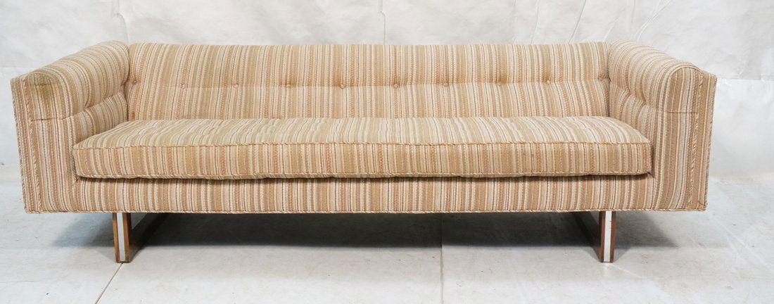 Modernist Sofa Couch with Wood Legs.    Even arm (1 of 10)