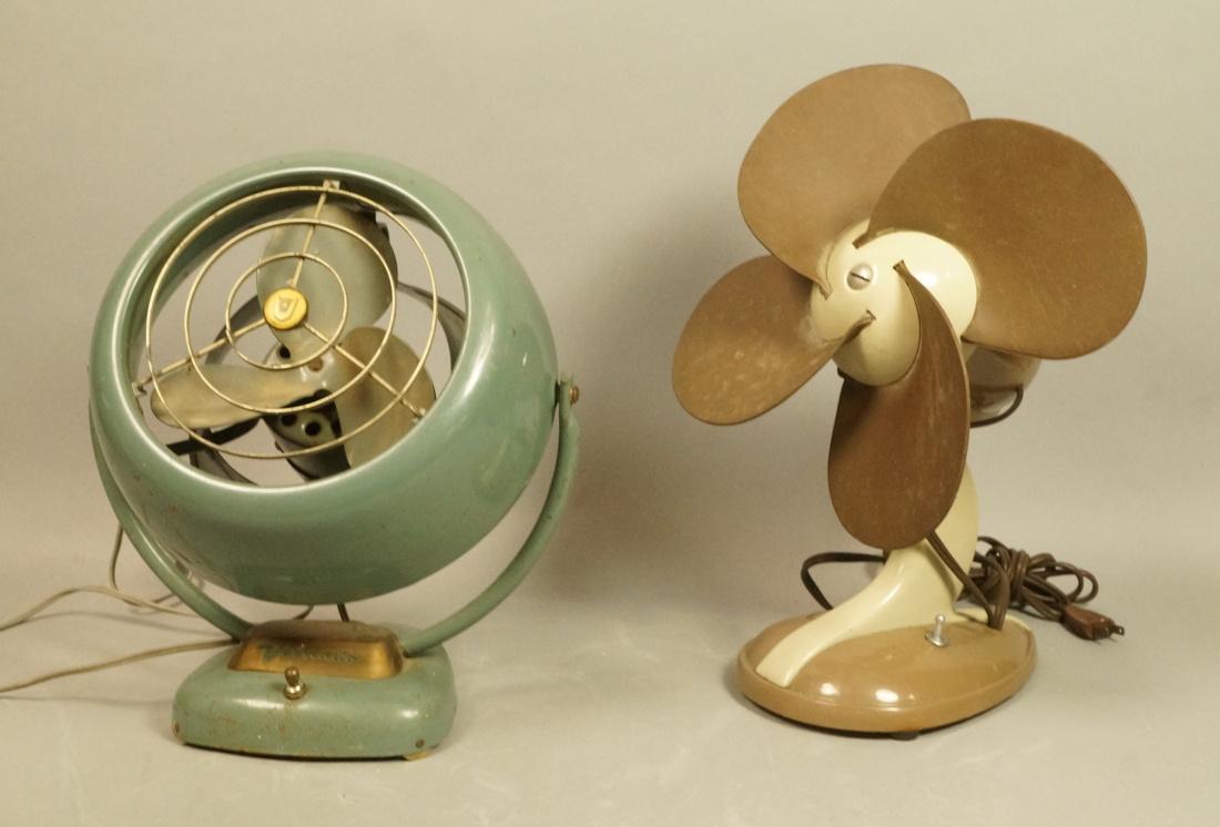 Lot 2 Mid Century Electric Table Fans. 1) VORNADO (1 of 10)