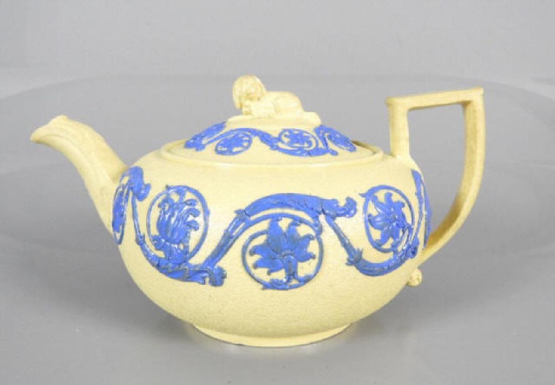 EARLY 19TH C. WEDGWOOD TEAPOT (1 of 7)
