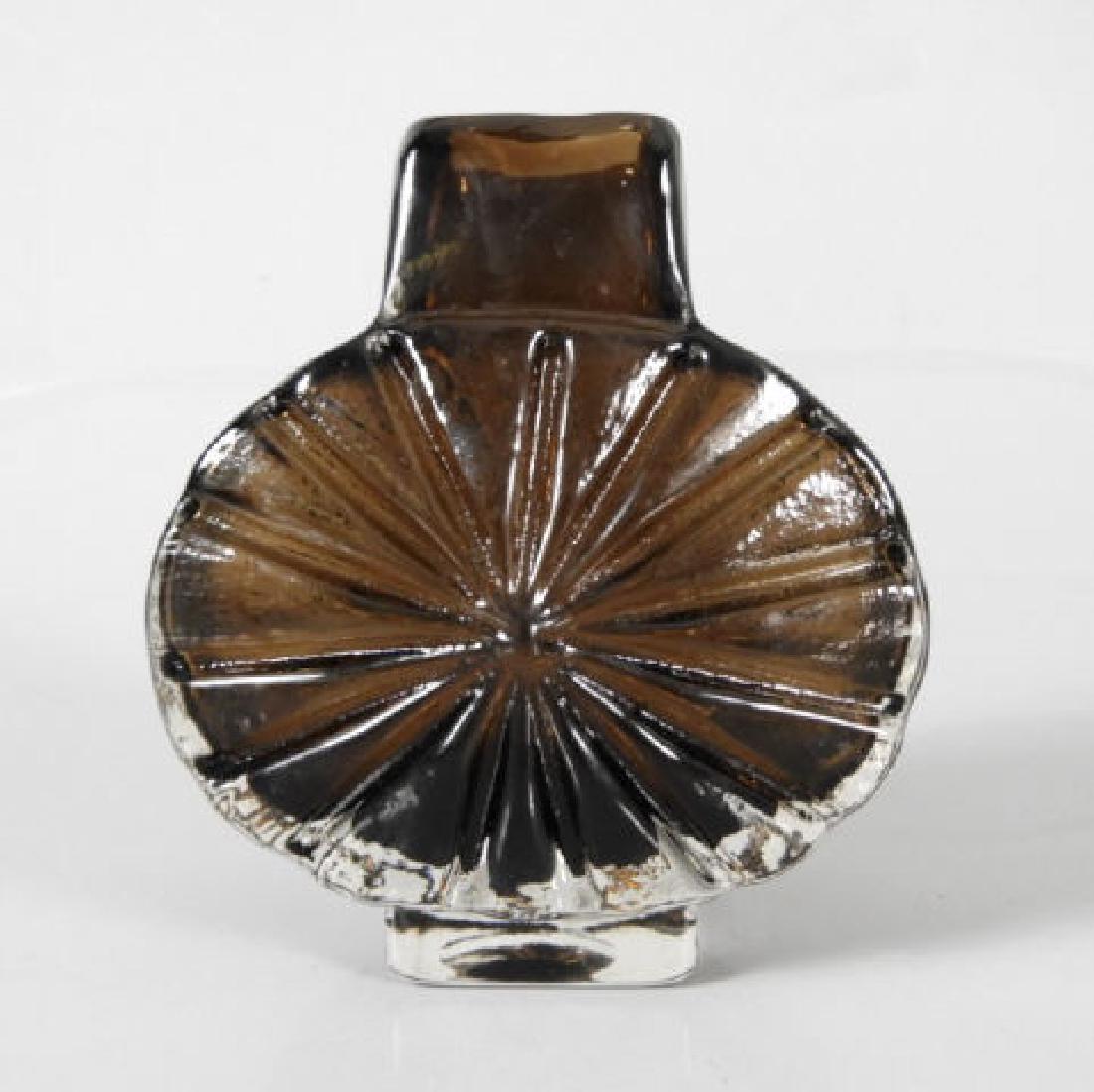 BROWN WHITEFRIARS BANJO VASE (1 of 2)