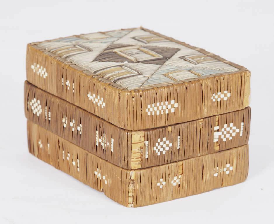 MI'KMAQ QUILL BARK BOX / BOÎTE EN ÉCORCE (1 of 9)