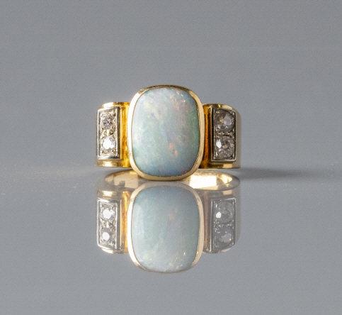 Opal Diamond Doublet 18kt Gold Ring (1 of 9)