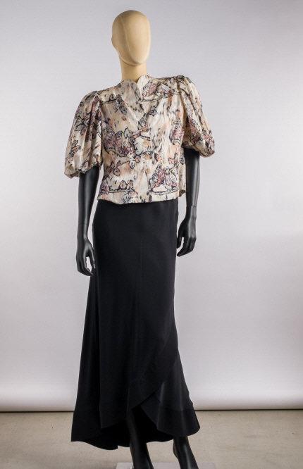 Jean Muir of London Blouse & Giorgio Armani Skirt (1 of 9)