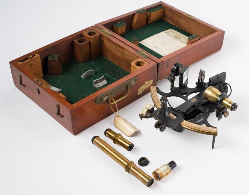 Vintage Marine Sextant With Case (1 of 7)
