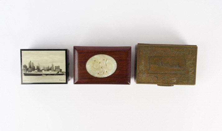 Small Commemorative Boxes (1 of 17)