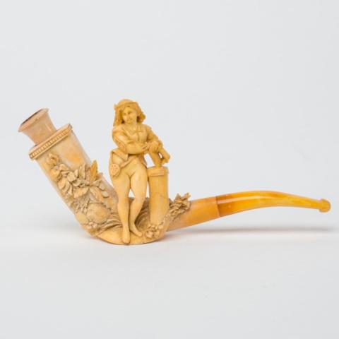 Carved Meerschaum Pipe With Case (1 of 11)