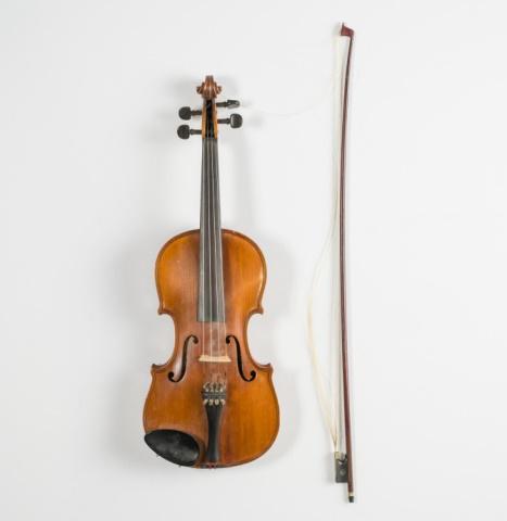 Violin Signed By Wilhelm Duerer (1 of 8)