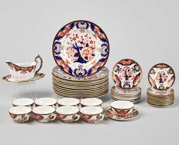 ROYAL CROWN DERBY TABLEWARE (1 of 5)