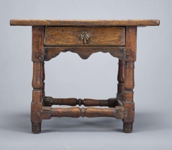 17TH C. STYLE OAK LOW TABLE (1 of 8)