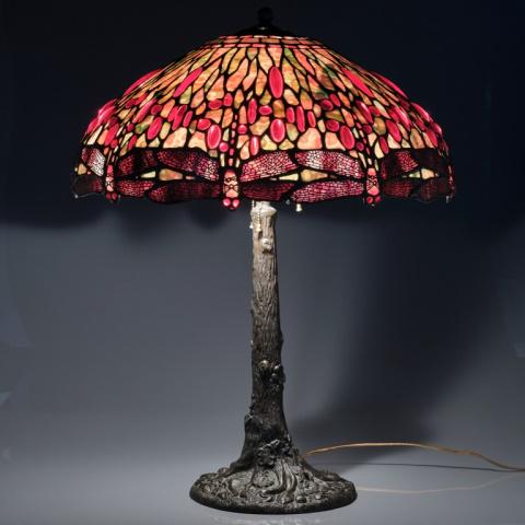 Large Tiffany Style Lamp (1 of 9)