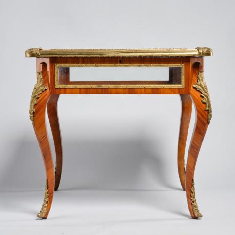 Louis XV Style Vitrine (1 of 8)