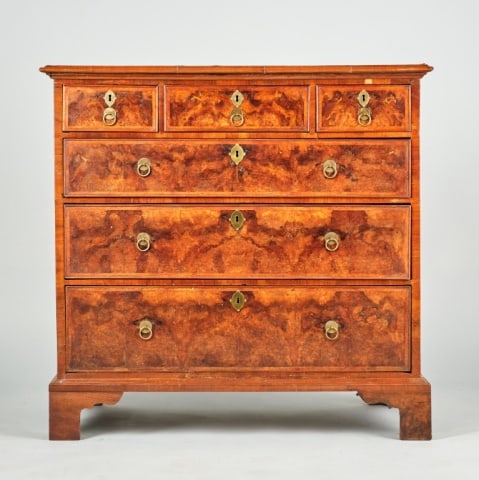 GEORGE II FLAT FRONTED WALNUT CHEST OF DRAWERS (1 of 7)