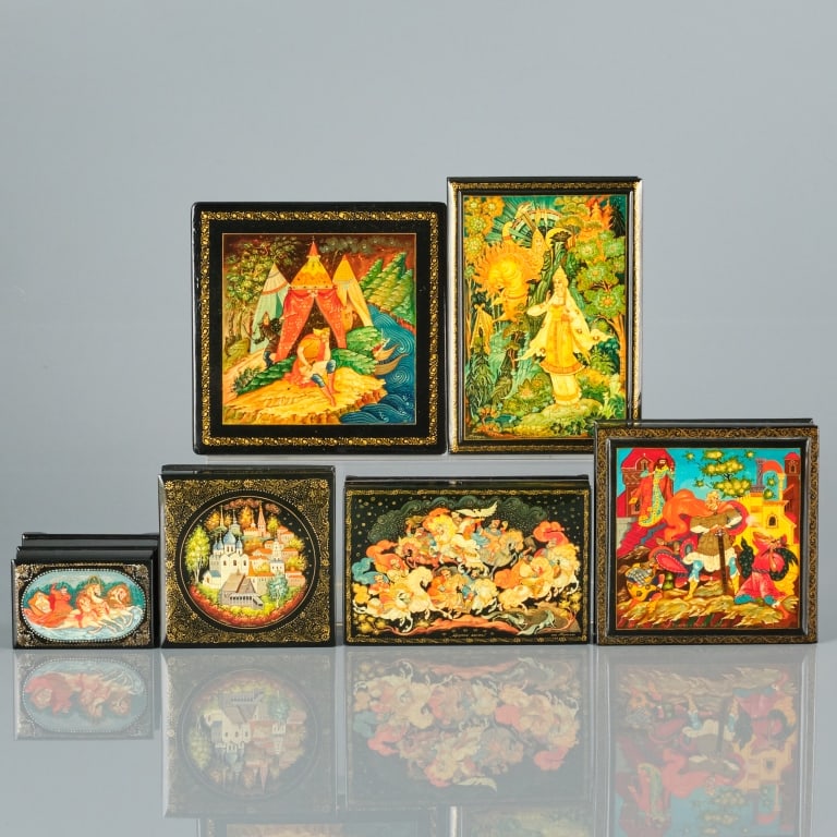 RUSSIAN LACQUERED BOXES (1 of 20)
