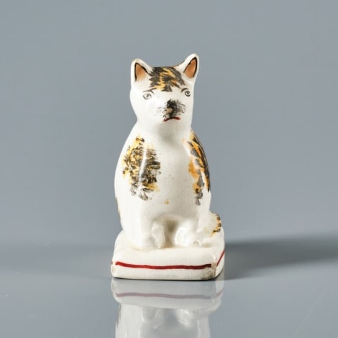 19TH C. STAFFORDSHIRE PEARLWARE POTTERY CAT (1 of 7)