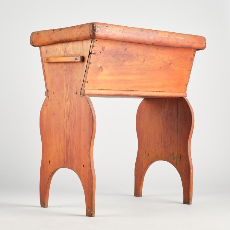 19TH C. LANARK COUNTY PINE DOUGH BOX (1 of 12)