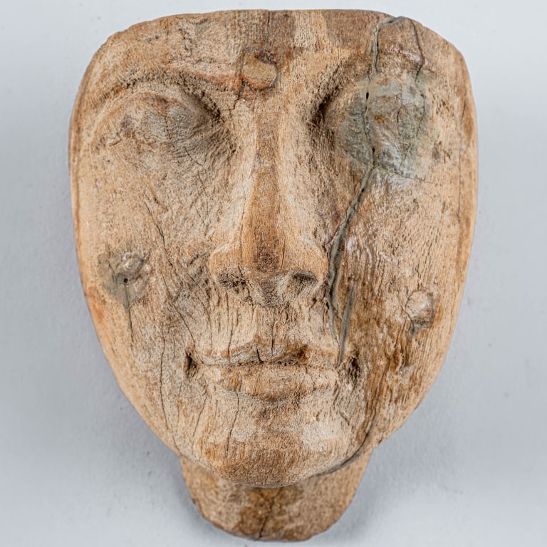 EGYPTIAN CARVED WOODEN MASK (1 of 7)