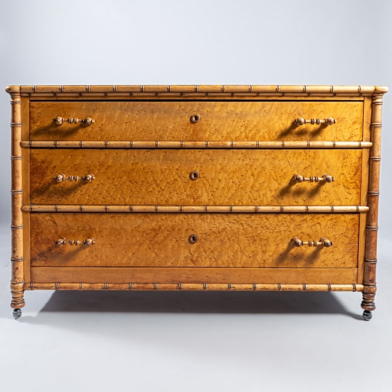 R.J. HORNER & CO. LOW DRESSER (1 of 13)
