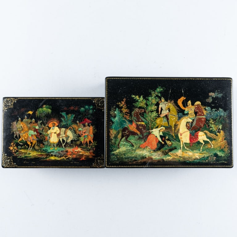 TWO RUSSIAN PALEKH LACQUERED BOXES (1 of 12)
